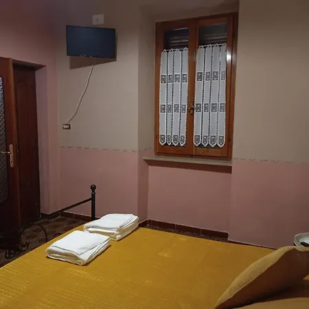 Pensjonat Fonte Massa d'Albe